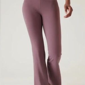 TALL Athleta Salutation Stash Flares Pockets Damask Mauve